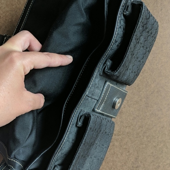 Black Coach Purse - Picture 4 of 4